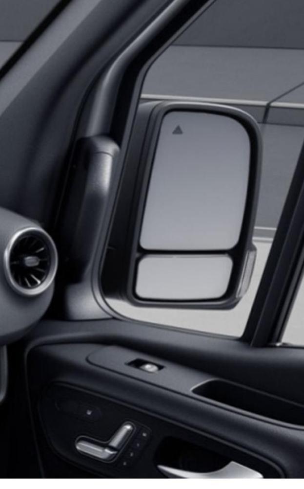 Remifront 4 Mercedes Sprinter VS30 >2019 Zijraam R met Instapgreep