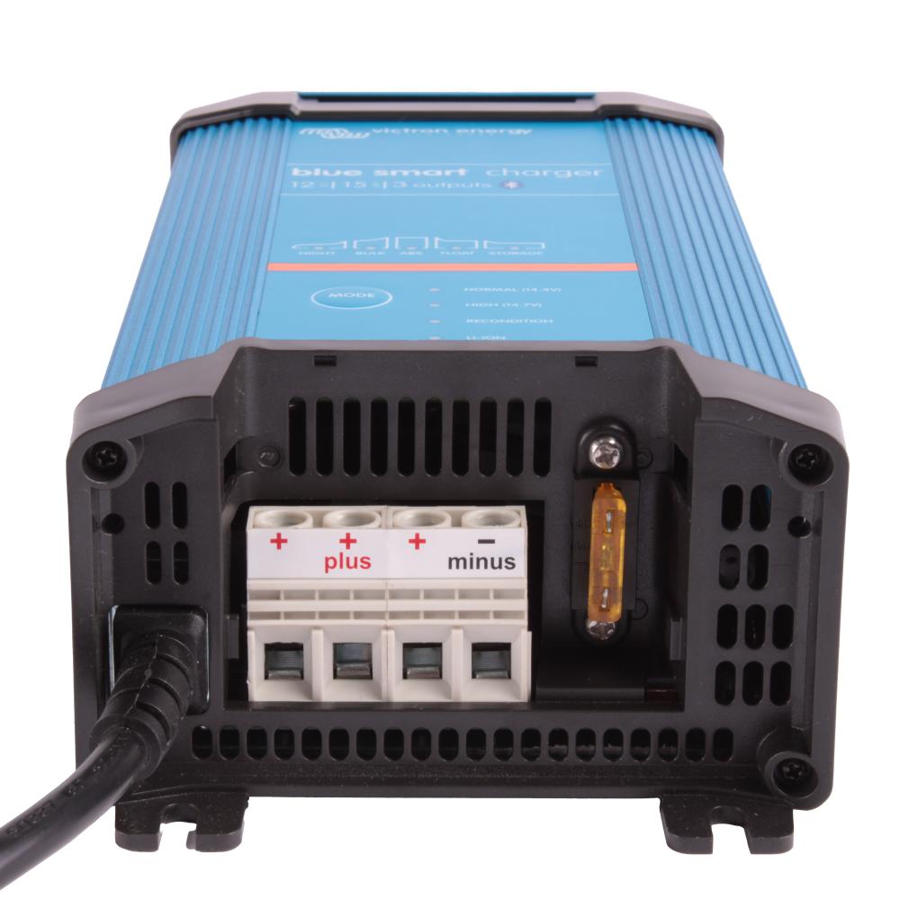 Victron Acculader Blue Smart IP22 12V/15A (3)